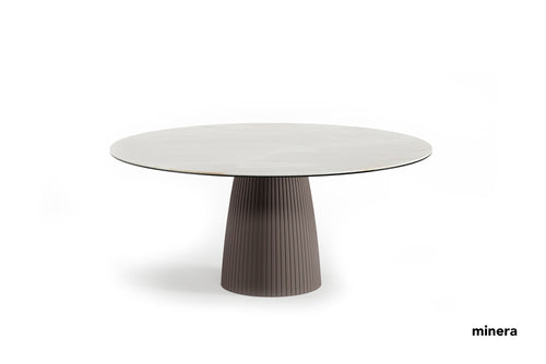 Pilea Table