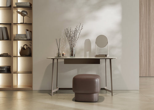 Soli Dresser